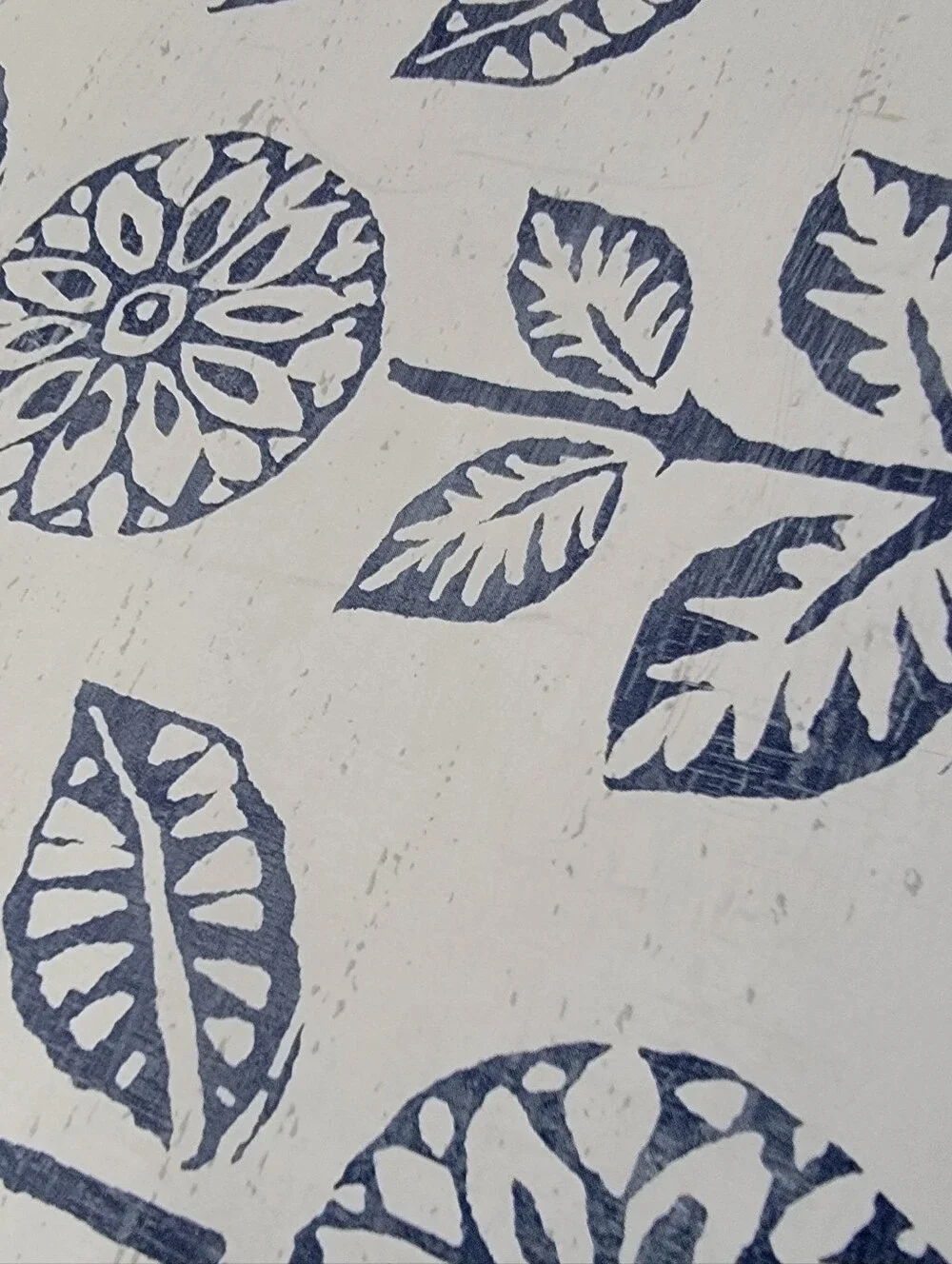 Wallpaper Dolly Navy Floral Farmhouse